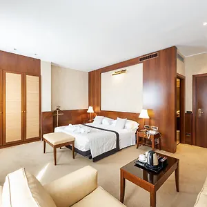 Hotel Ascot, Mediolan